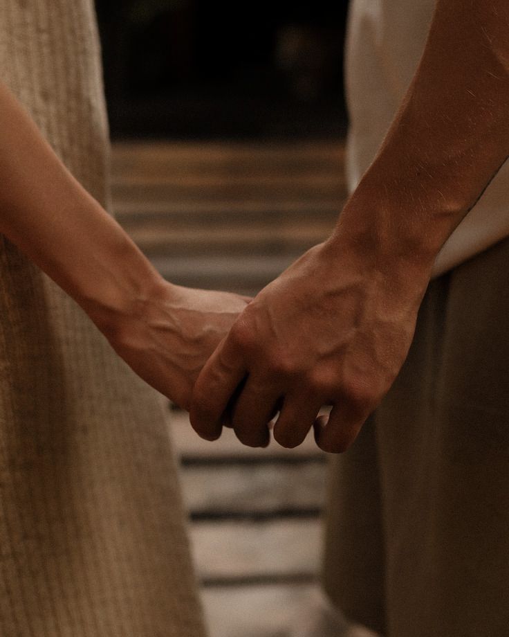 A Guide for Partners After Miscarriage: Healing Male Grief