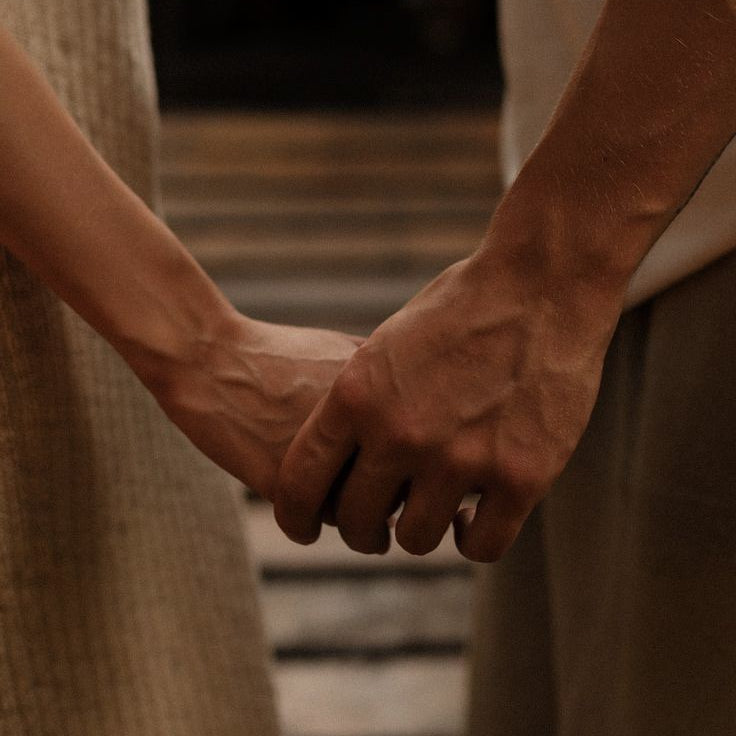 A Guide for Partners After Miscarriage: Healing Male Grief