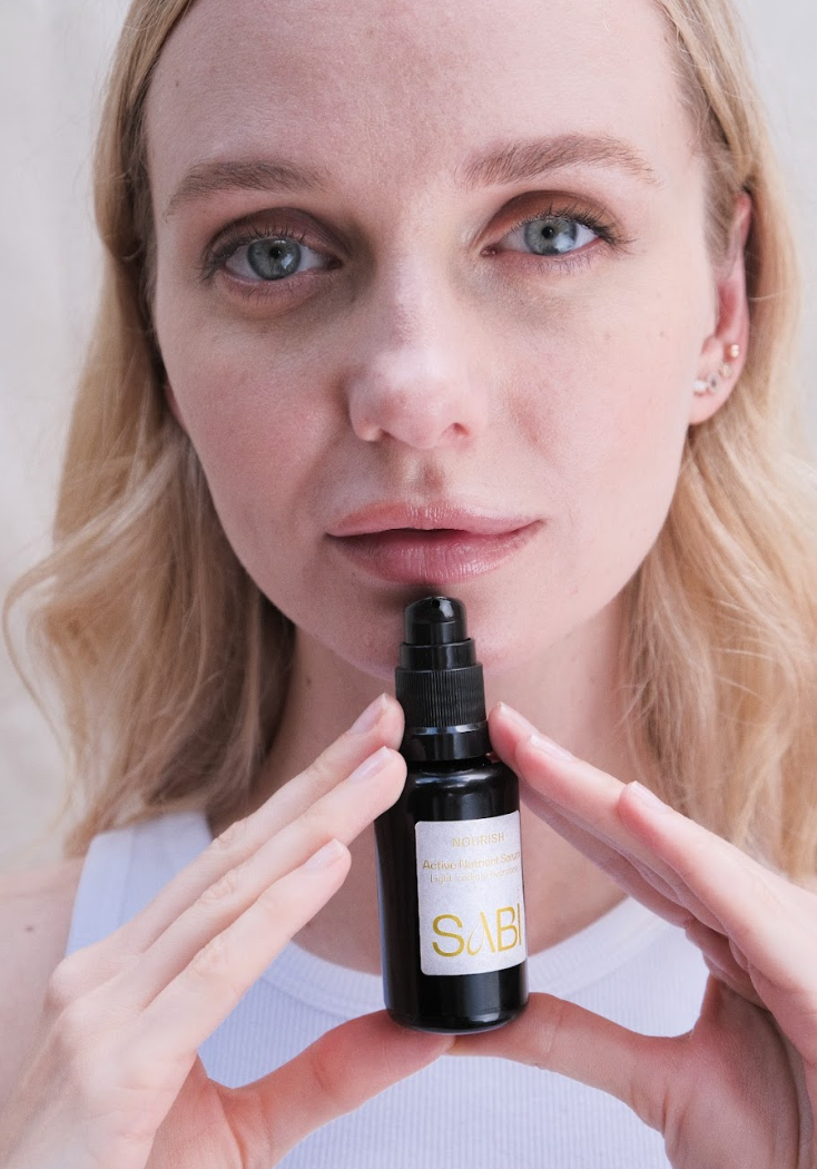 Can Prebiotics Reduce Acne and Rosacea? The Evidence for Microbiome-Supportive Serums