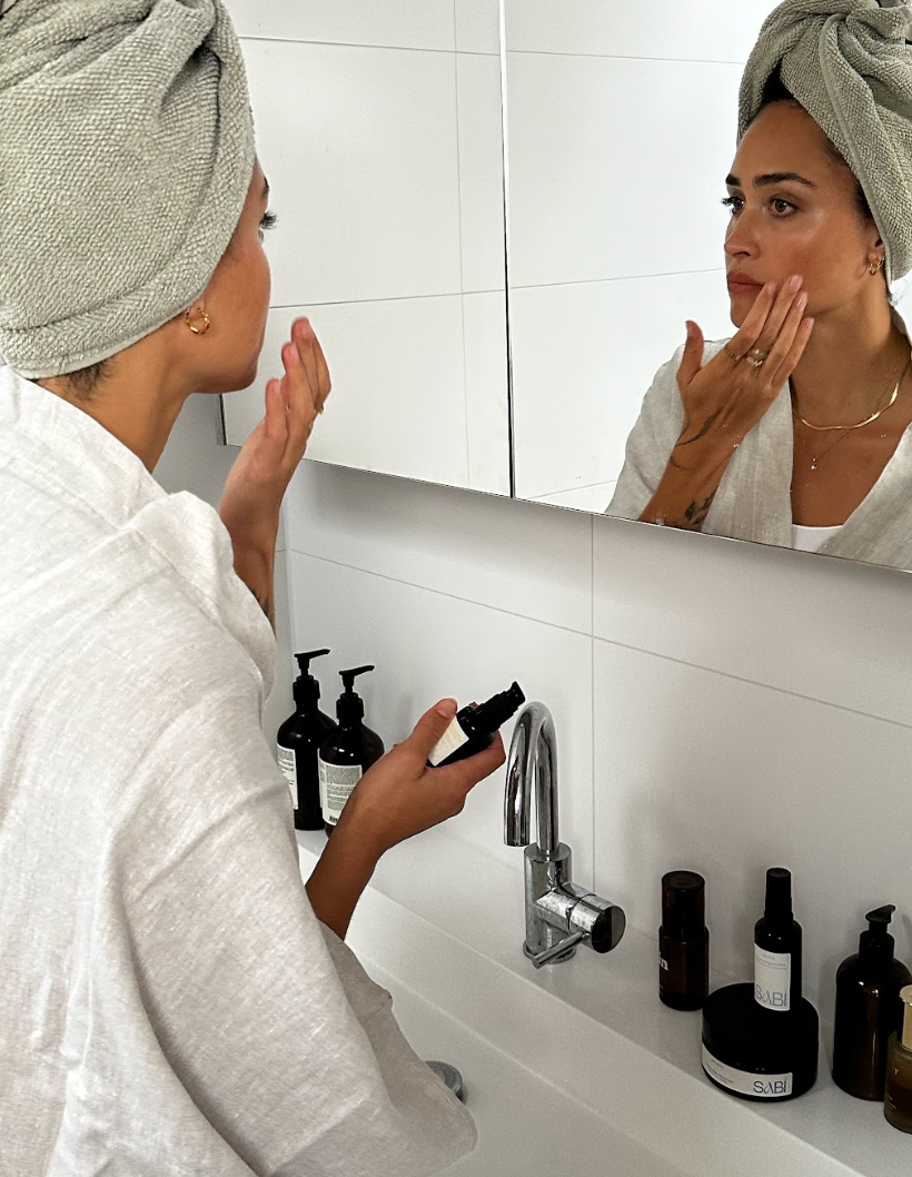 Seaweed Ferment and Skin Repair: How Marine Active Serums Rebuild Collagen and Calm Stress