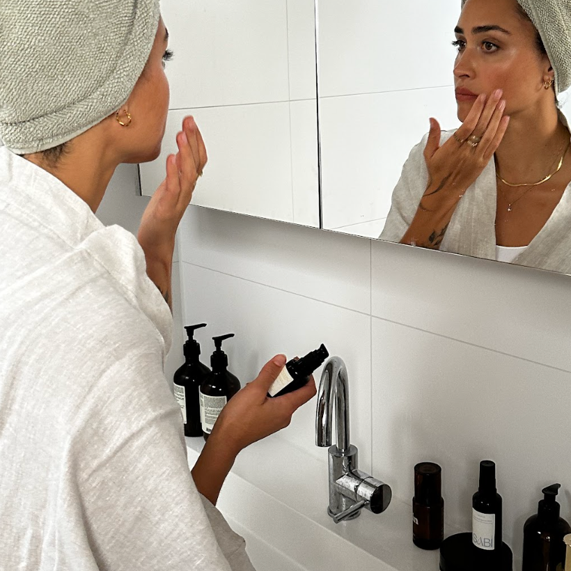 Seaweed Ferment and Skin Repair: How Marine Active Serums Rebuild Collagen and Calm Stress